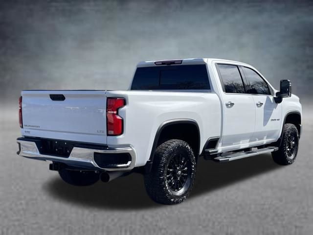 Used 2024 Chevrolet Silverado 2500 LTZ w/ LTZ Premium Package image 3