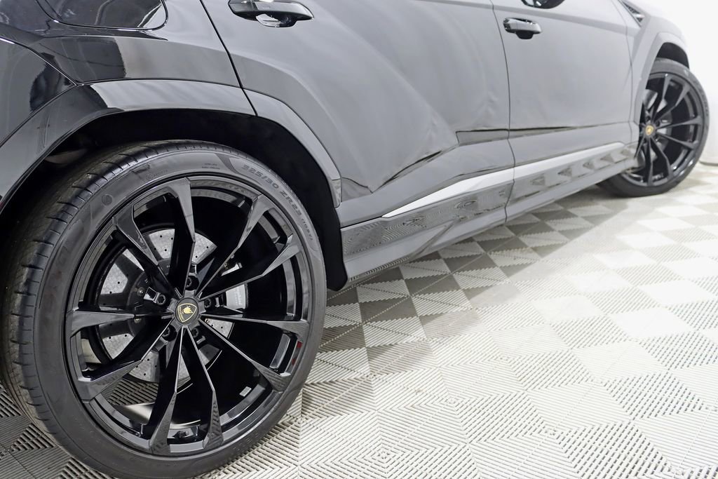 Used 2021 Lamborghini Urus image 12