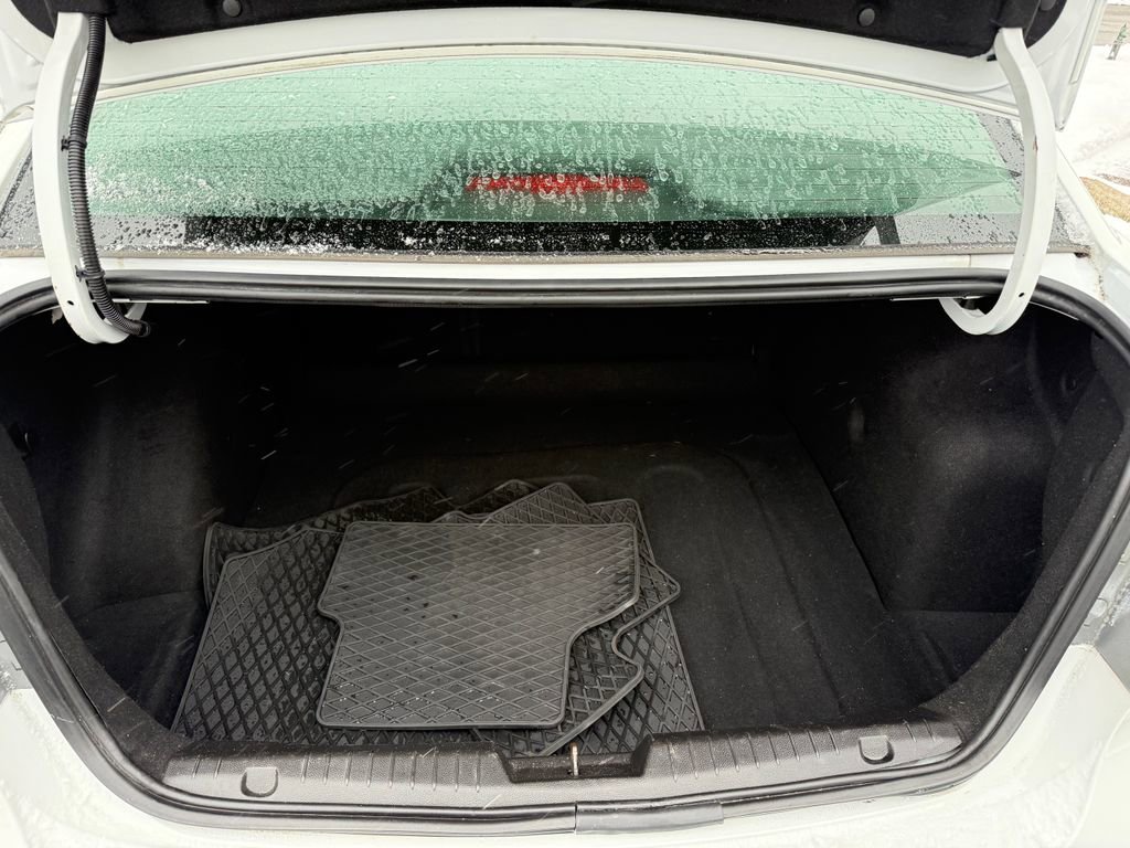 Used 2016 Chevrolet Cruze LT image 23