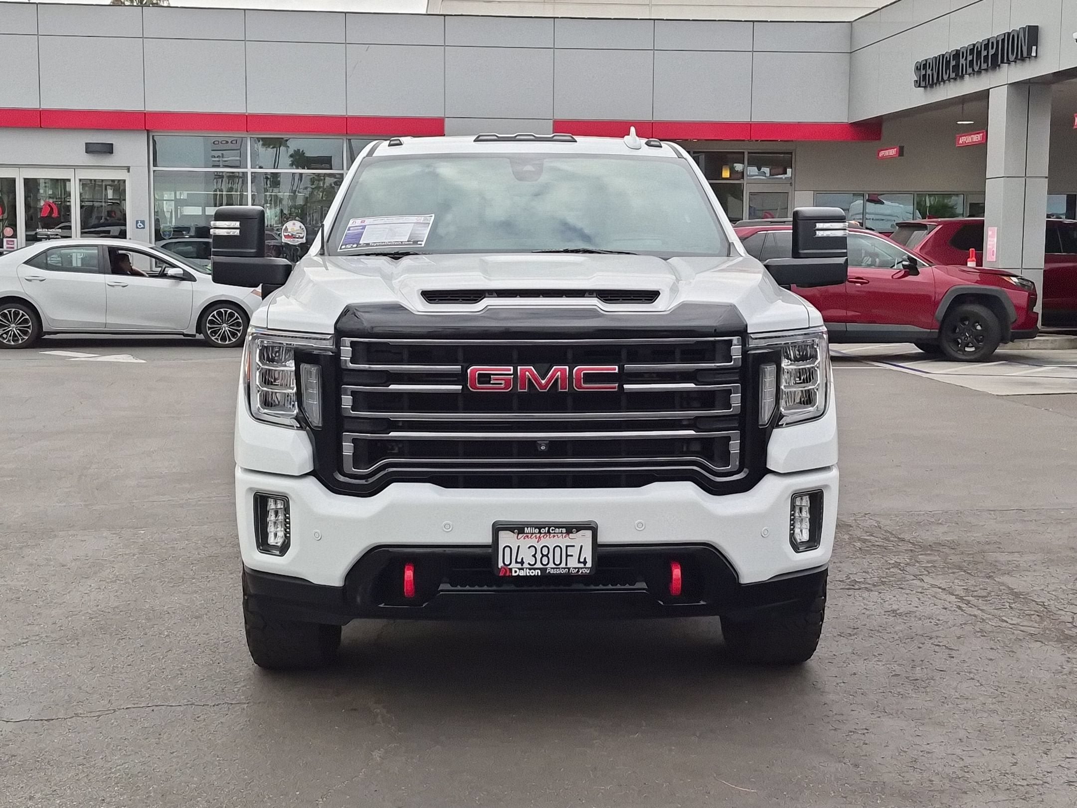 Used 2020 GMC Sierra 2500 AT4 w/ Technology Package AWD/4WD image 3