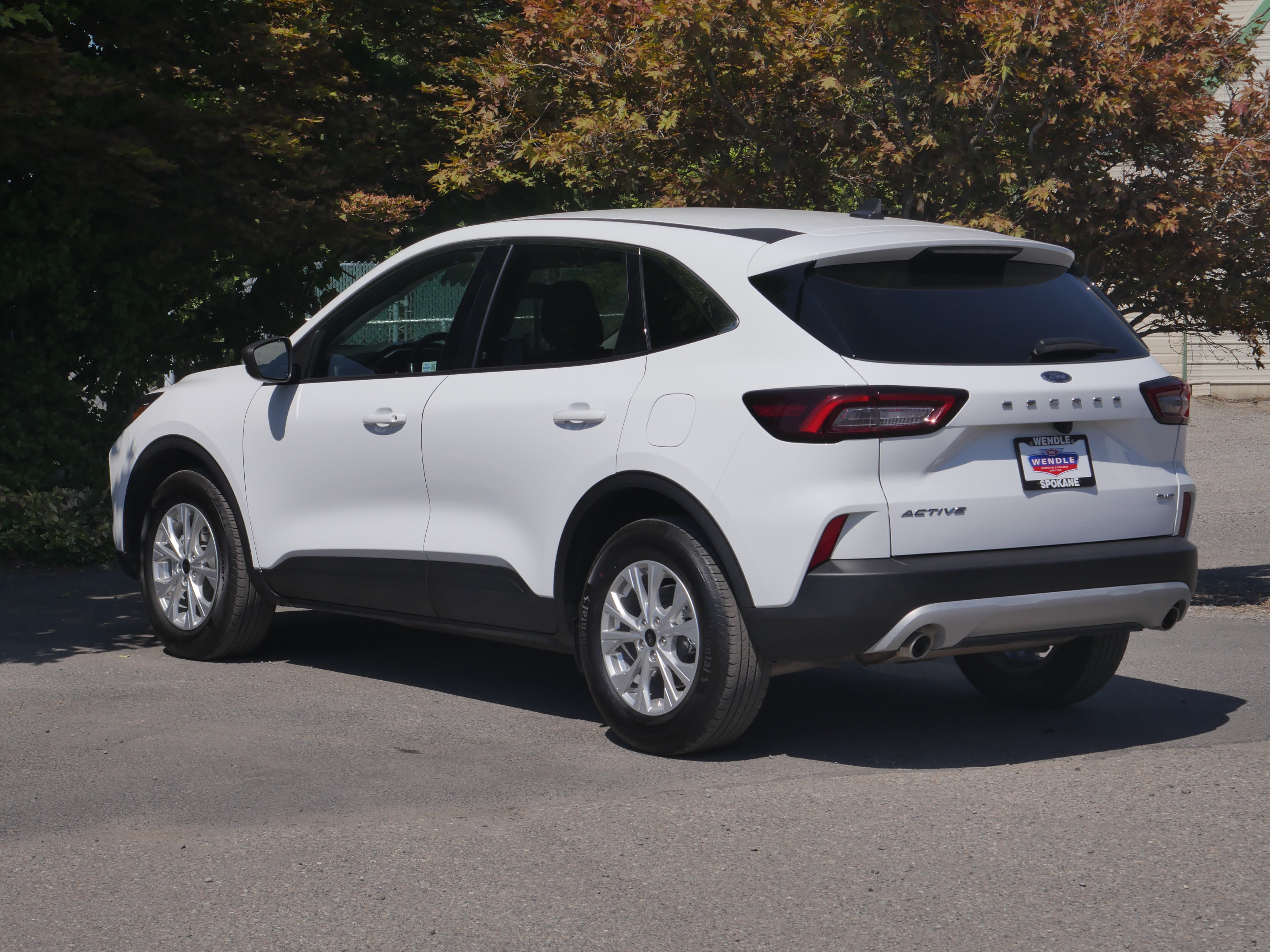 Certified 2024 Ford Escape Active AWD/4WD image 18