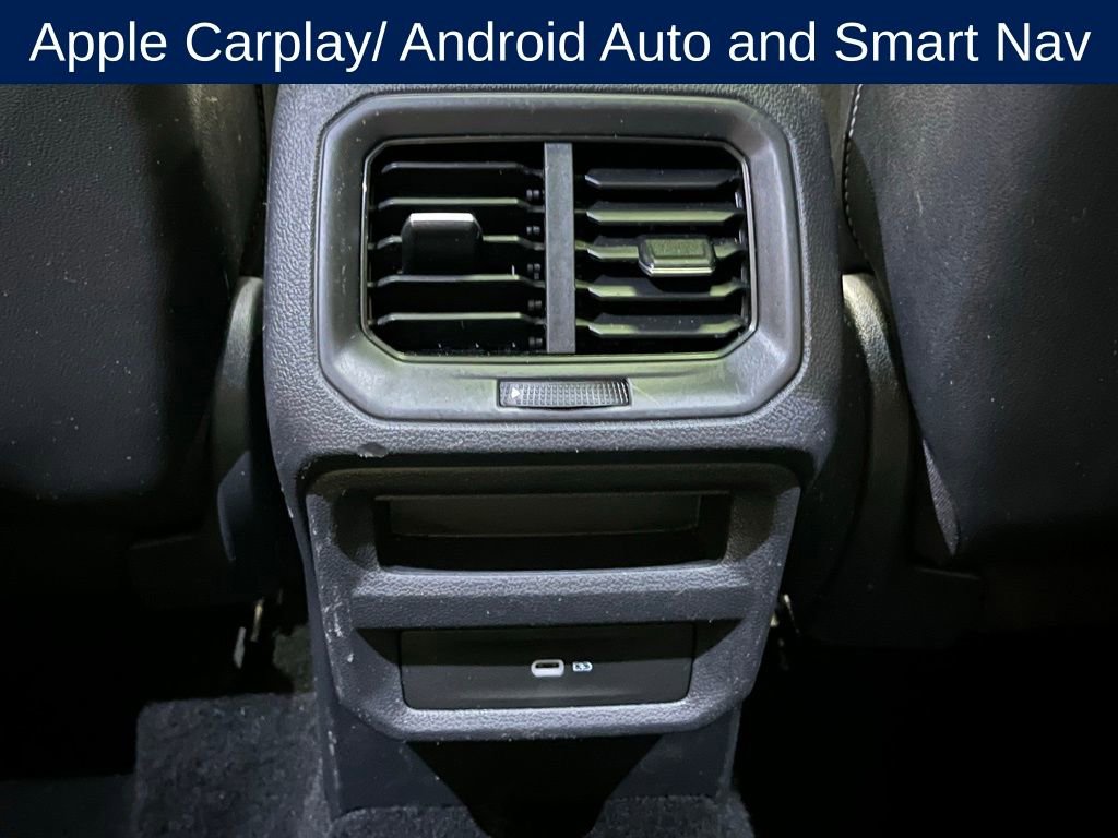 Certified 2023 Volkswagen Taos SE w/ Panoramic Sunroof Package image 11