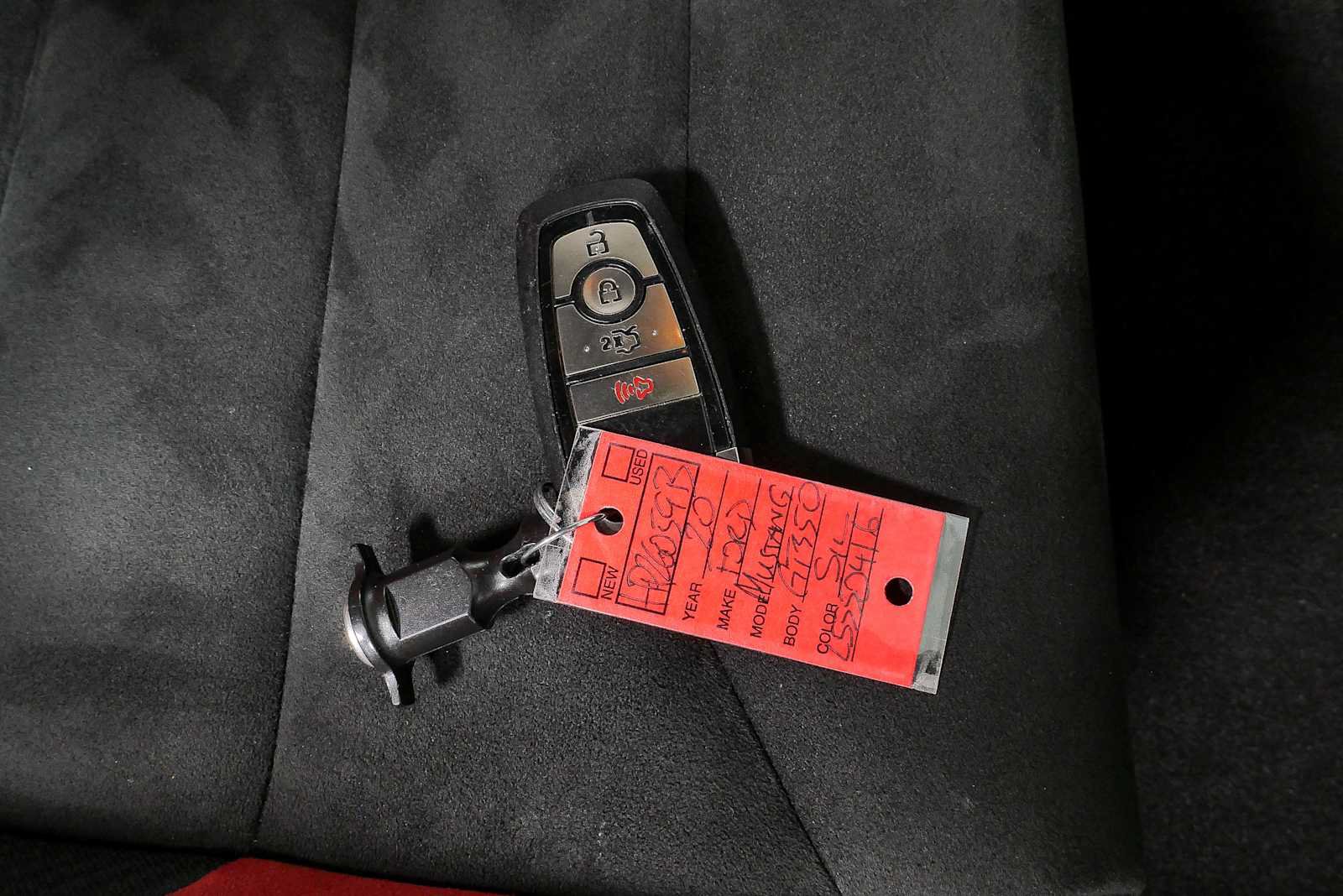 Used 2020 Ford Mustang Shelby GT350R w/ GT350R Equipment Group 920A RWD image 35