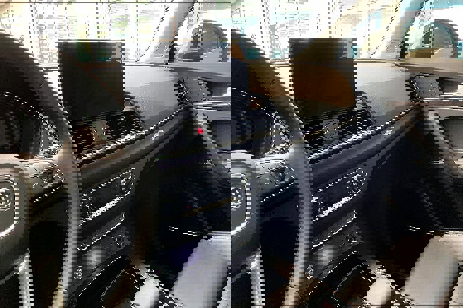 Certified 2025 Audi Q5 2.0T Premium Plus w/ Premium Plus Package image 6