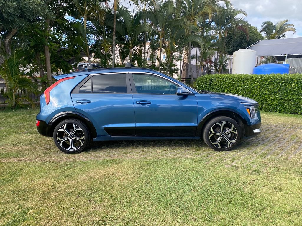 Used 2023 Kia Niro EX Touring FWD image 8