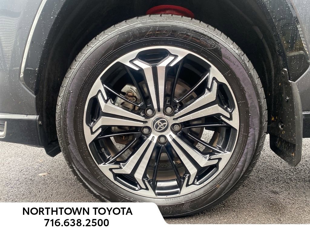 Used 2024 Toyota RAV4 XSE w/ Weather Package image 32