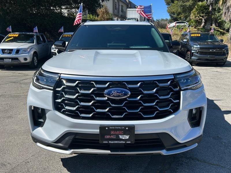 Used 2025 Ford Explorer Platinum w/ Ultimate Package image 2