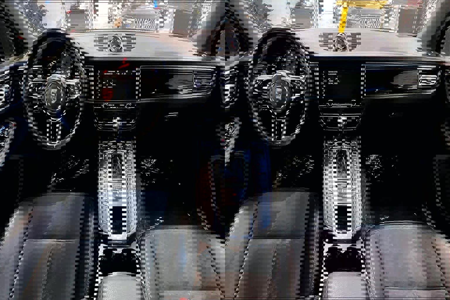 Used 2021 Porsche Macan S image 15