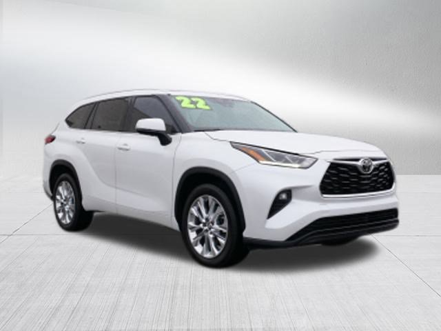 Used 2022 Toyota Highlander Limited image 9