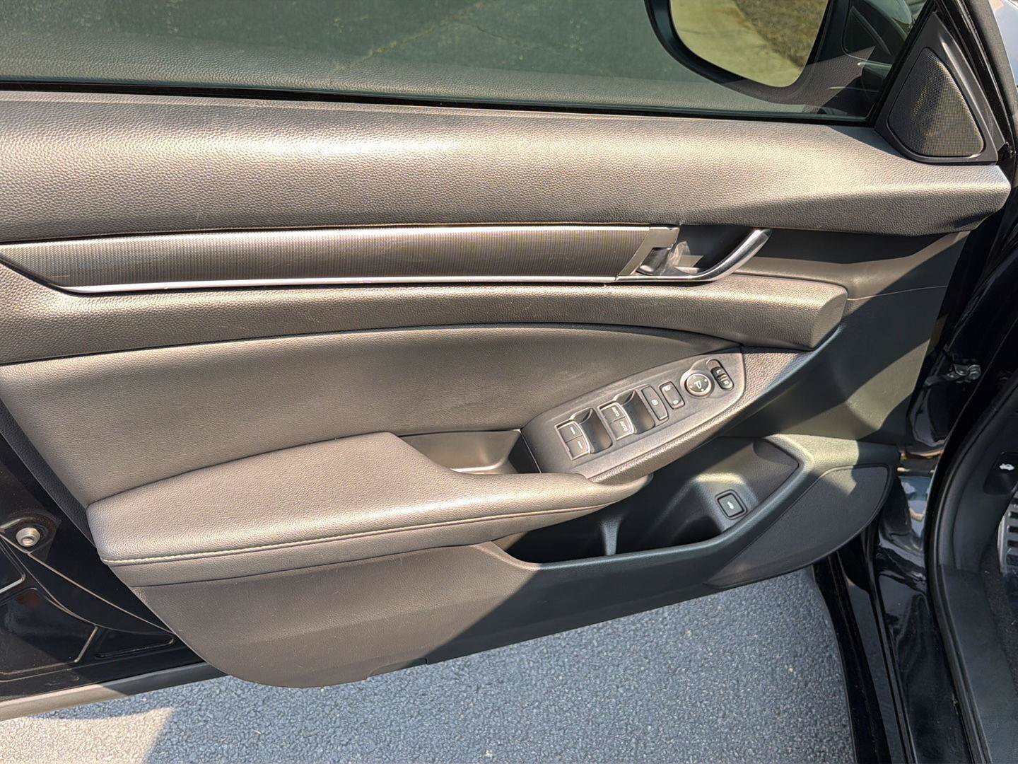 Used 2022 Honda Accord Sport image 16