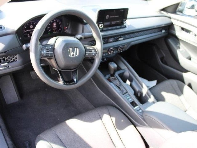 Used 2024 Honda Accord EX image 10