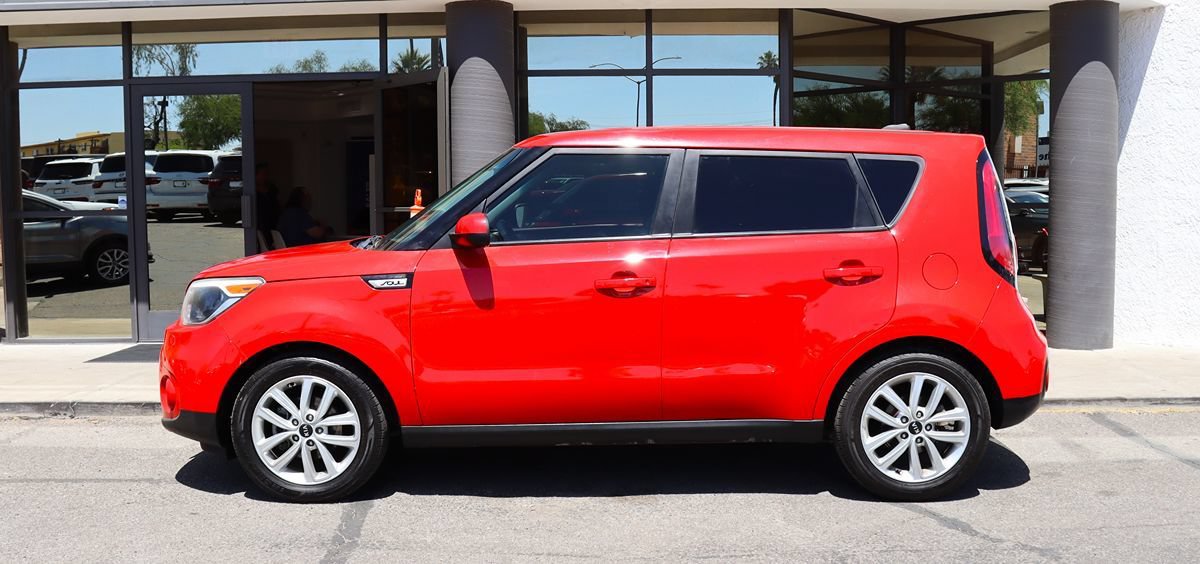 Used 2018 Kia Soul + FWD image 8