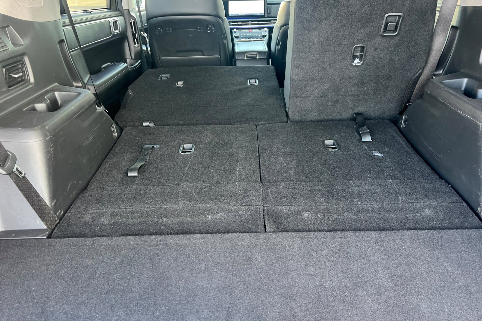 Used 2024 Hyundai Santa Fe Limited image 17