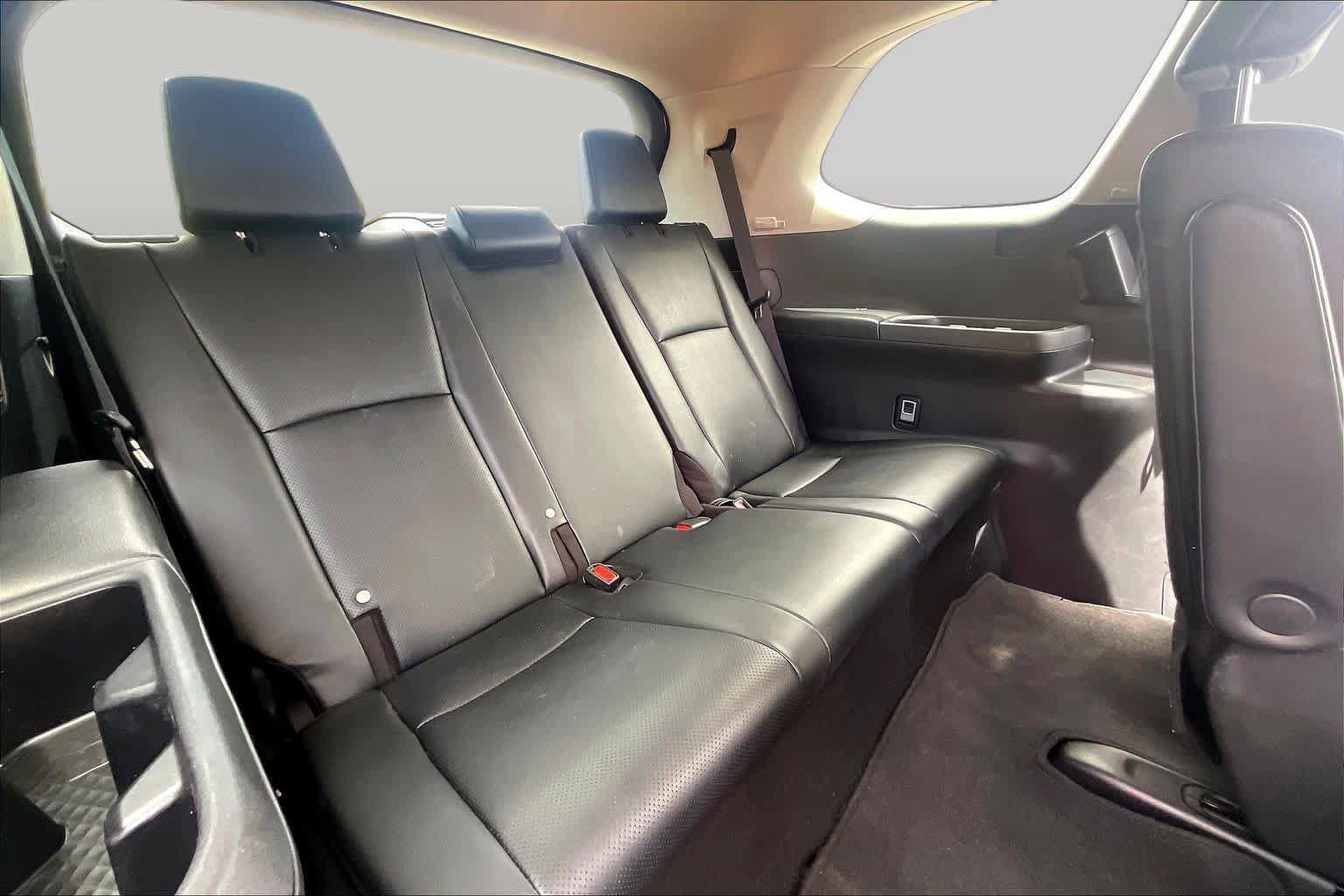 Used 2025 Toyota Grand Highlander AWD Hybrid image 36
