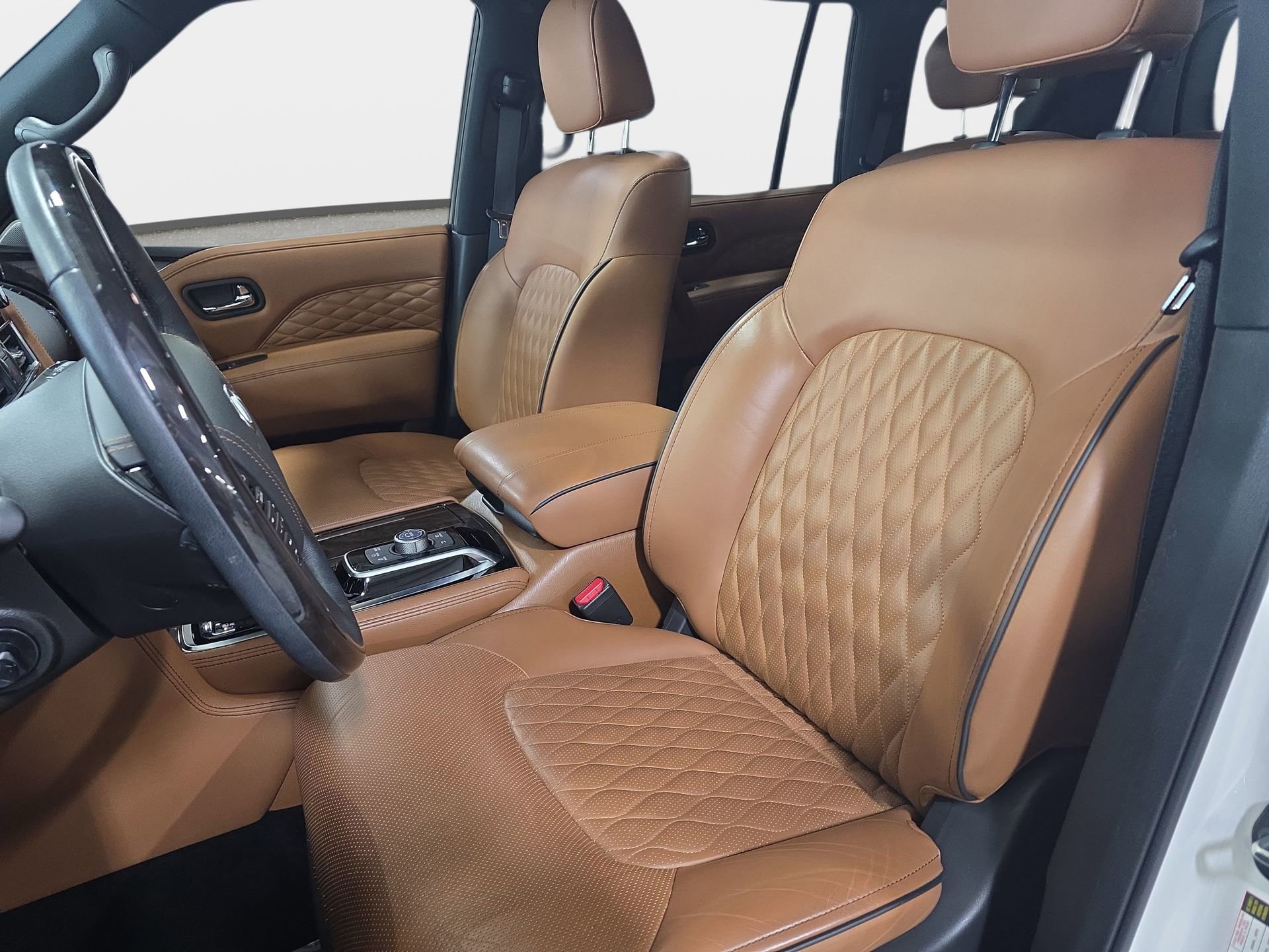 Certified 2024 INFINITI QX80 Sensory w/ Cargo Package AWD/4WD image 15