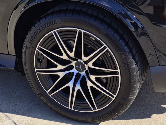 Certified 2026 Mercedes-Benz GLC 43 AMG 4MATIC image 8