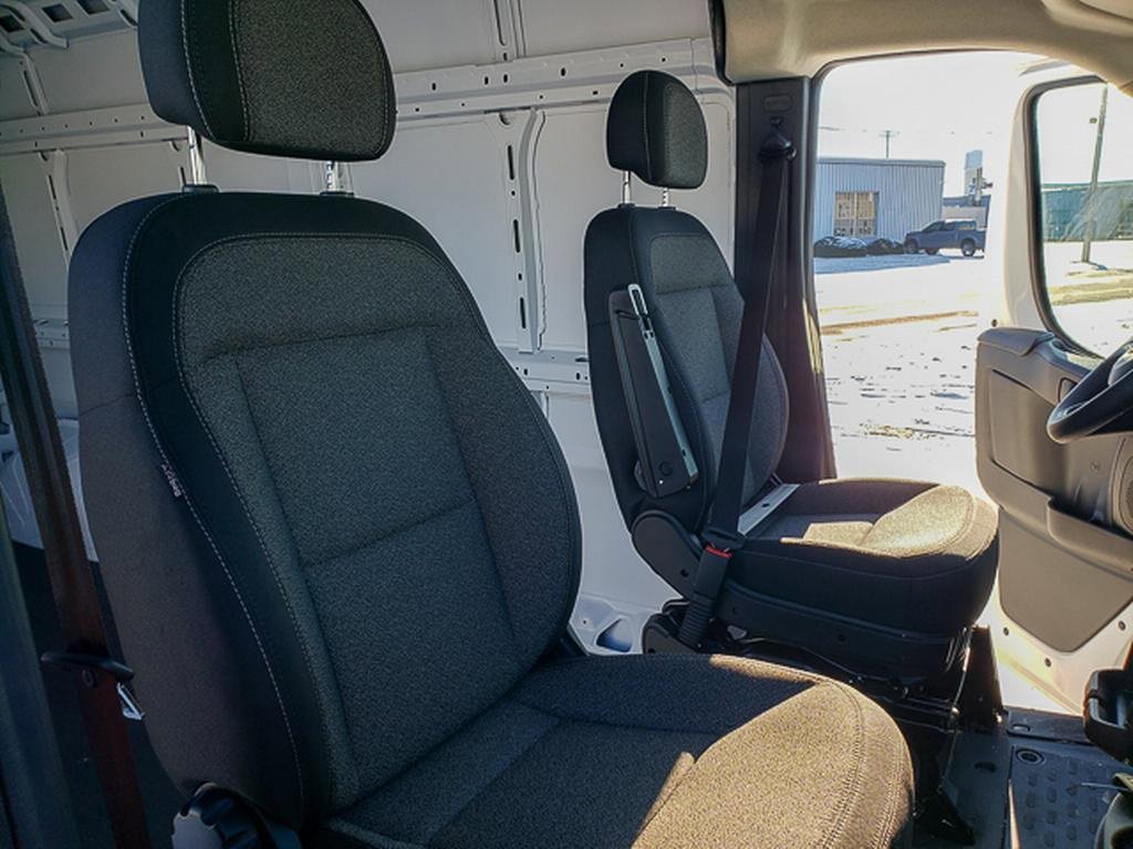 Used 2024 RAM ProMaster 2500 image 42