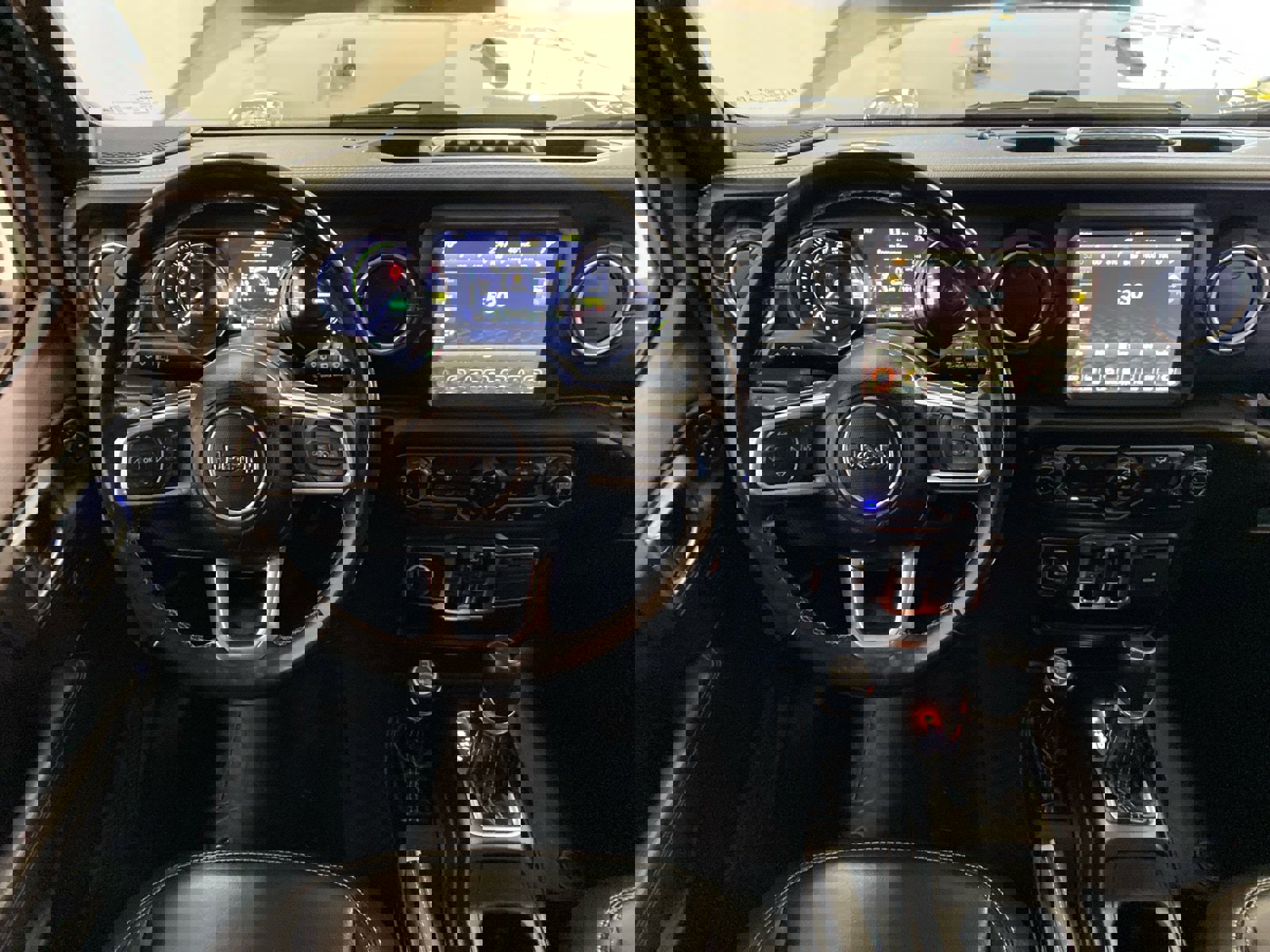 Used 2022 Jeep Wrangler Unlimited Sahara w/ Cold Weather Group image 12