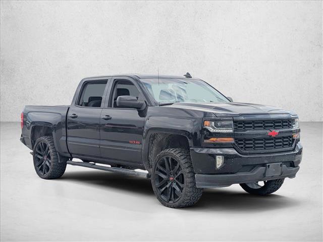 Used 2018 Chevrolet Silverado 1500 LT w/ Texas Edition image 3