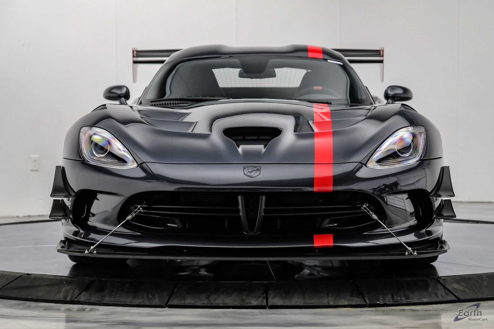Used 2017 Dodge Viper ACR w/ Extreme Aero Package RWD image 37