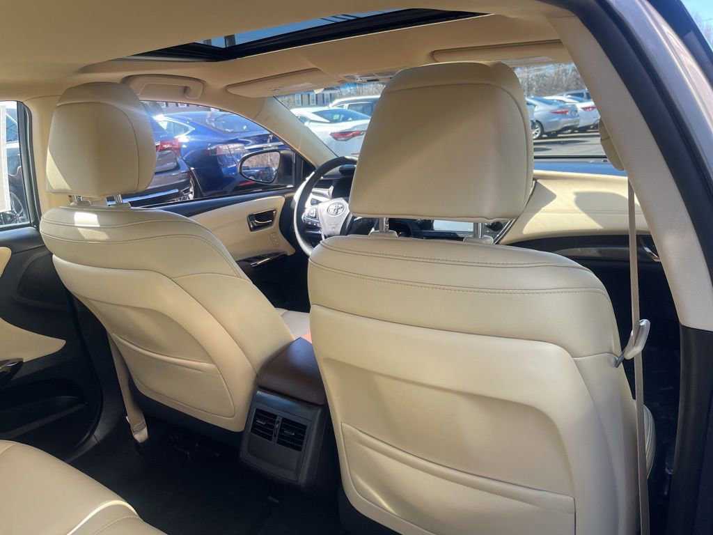 Used 2018 Toyota Avalon XLE Premium w/ Carpet Mat Package image 22