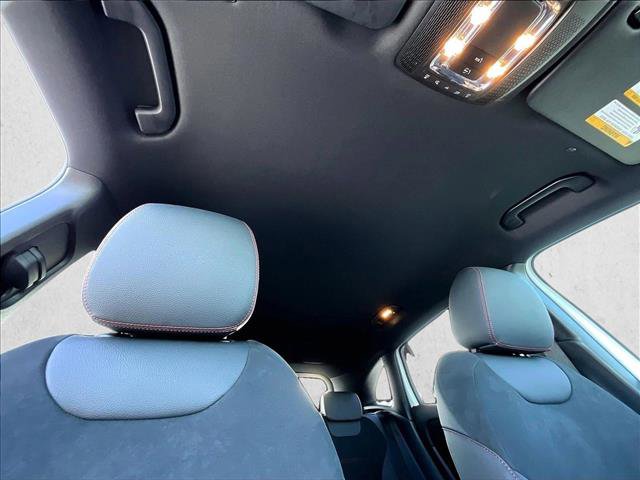 Used 2025 Mercedes-Benz GLA 250 image 17