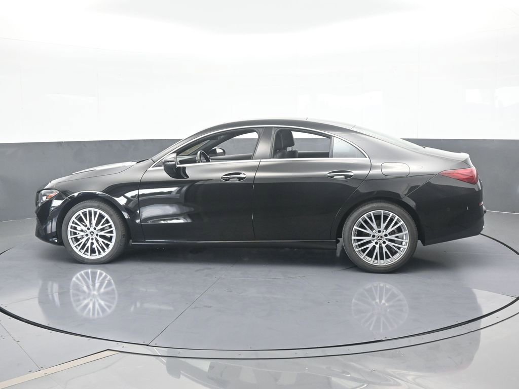 Used 2025 Mercedes-Benz CLA 250 image 3