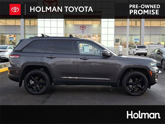 Used 2023 Jeep Grand Cherokee Altitude