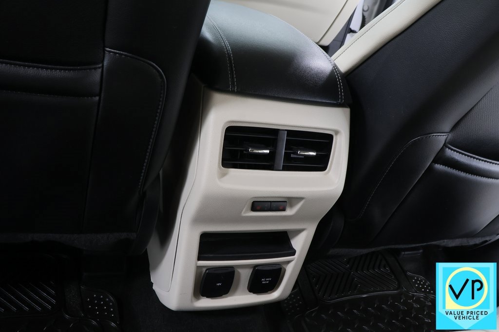 Used 2018 Ford Edge Titanium w/ Equipment Group 301A image 26