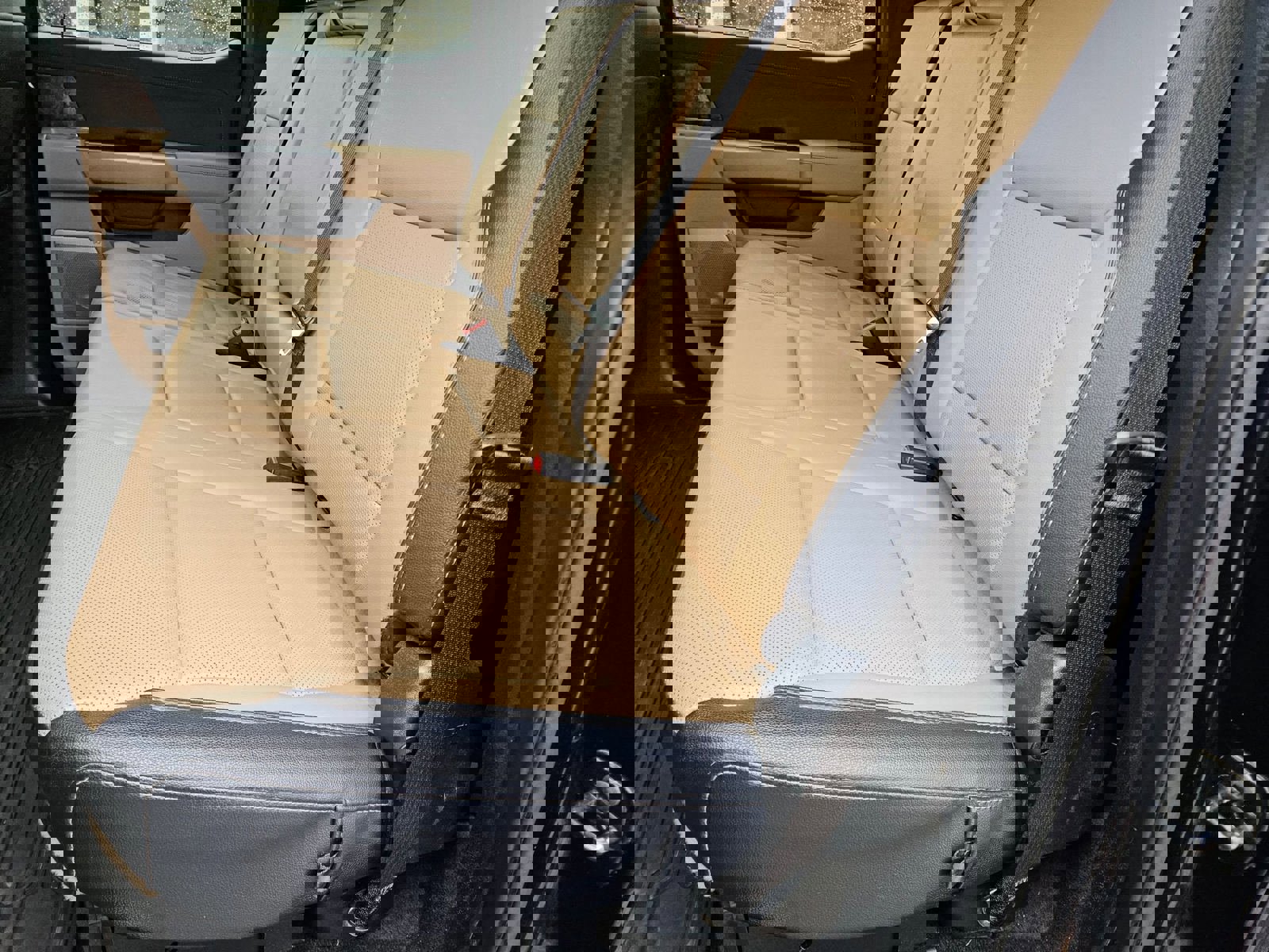 Used 2024 Ford F250 Lariat w/ Chrome Package image 27