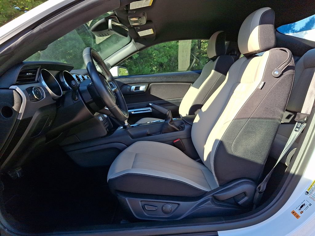 Used 2020 Ford Mustang GT w/ Ford Safe & Smart Package RWD image 13