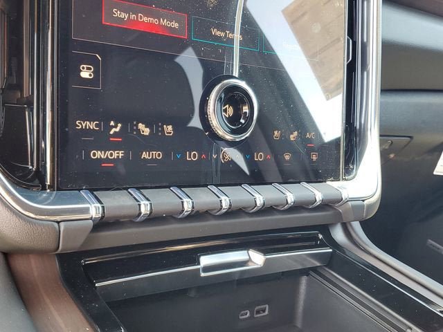 New 2026 GMC Yukon Denali w/ Denali Reserve Package AWD/4WD image 23