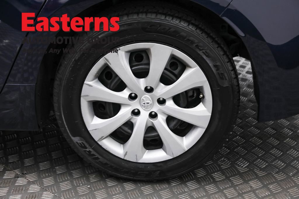 Used 2022 Toyota Corolla LE image 33