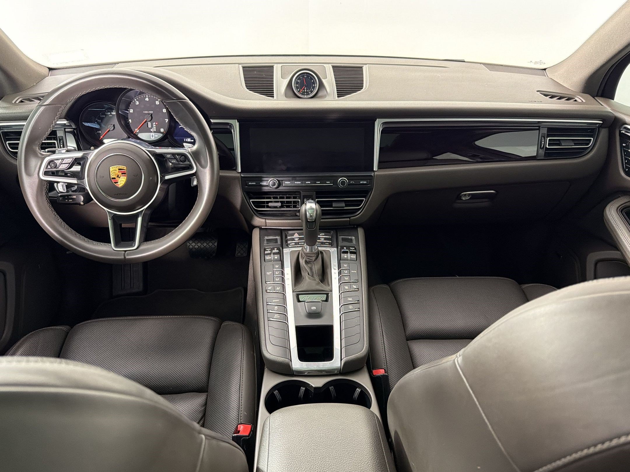 Used 2019 Porsche Macan AWD/4WD image 17