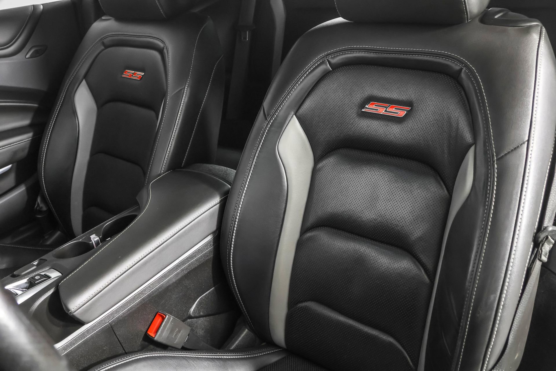 Used 2018 Chevrolet Camaro SS image 63