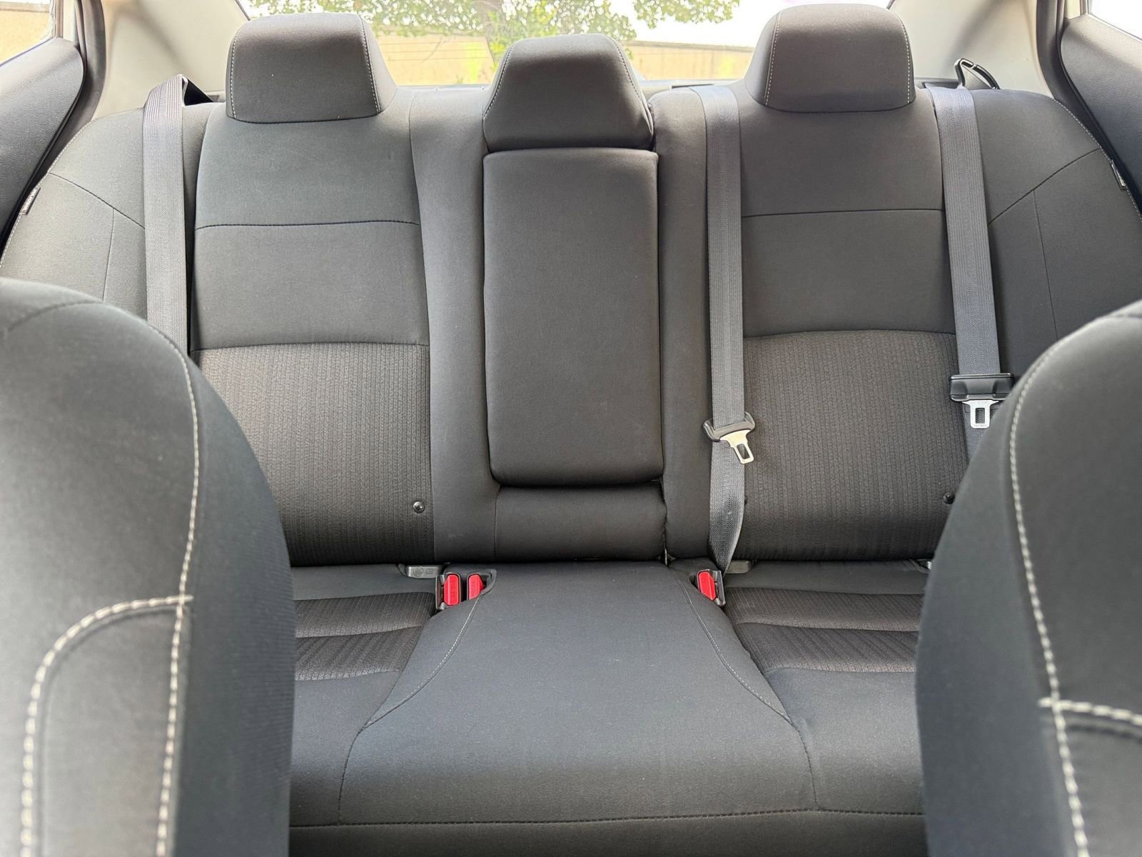 Used 2025 Nissan Altima 2.5 SV FWD image 38
