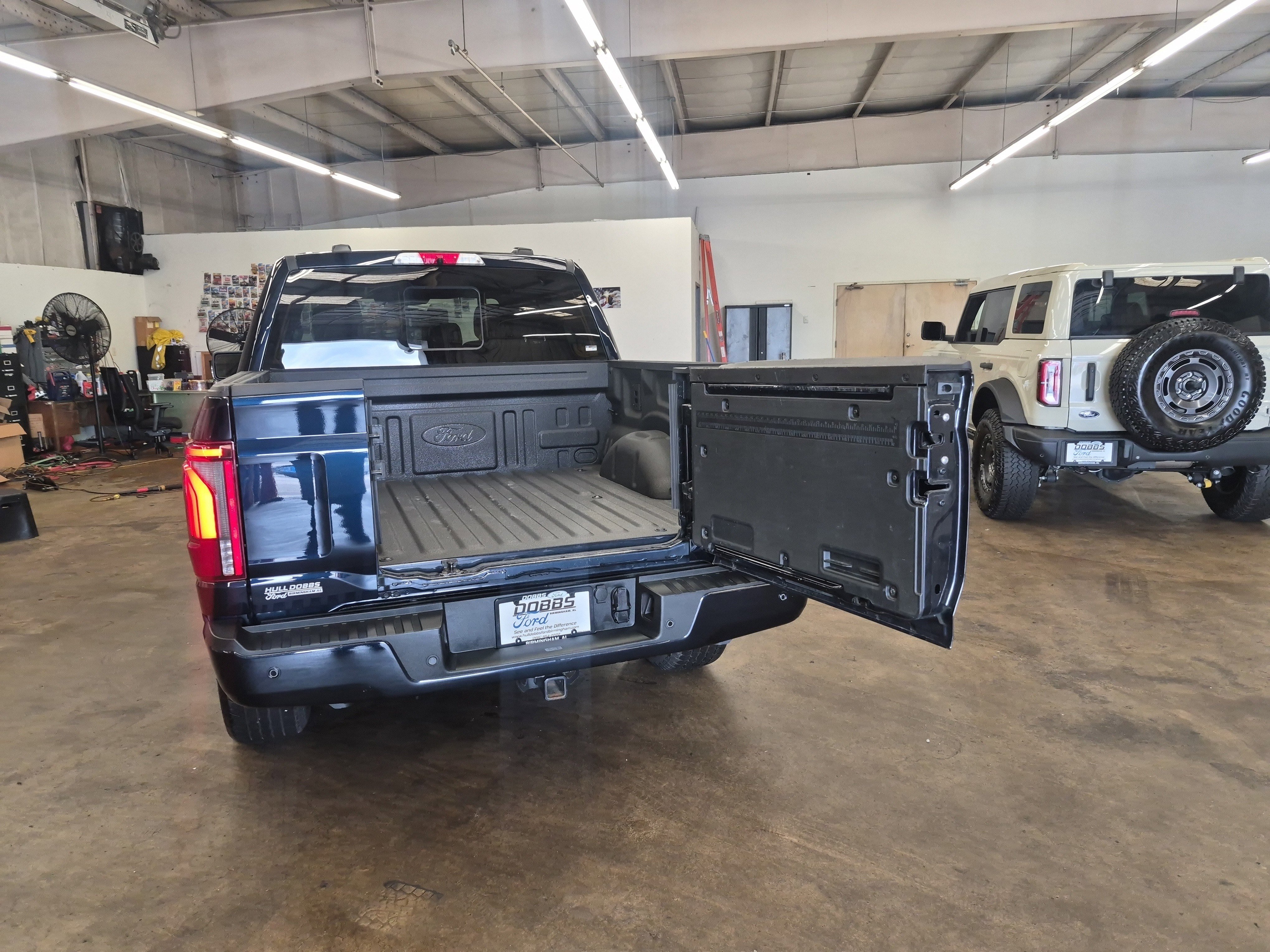 Certified 2025 Ford F150 Platinum AWD/4WD image 7
