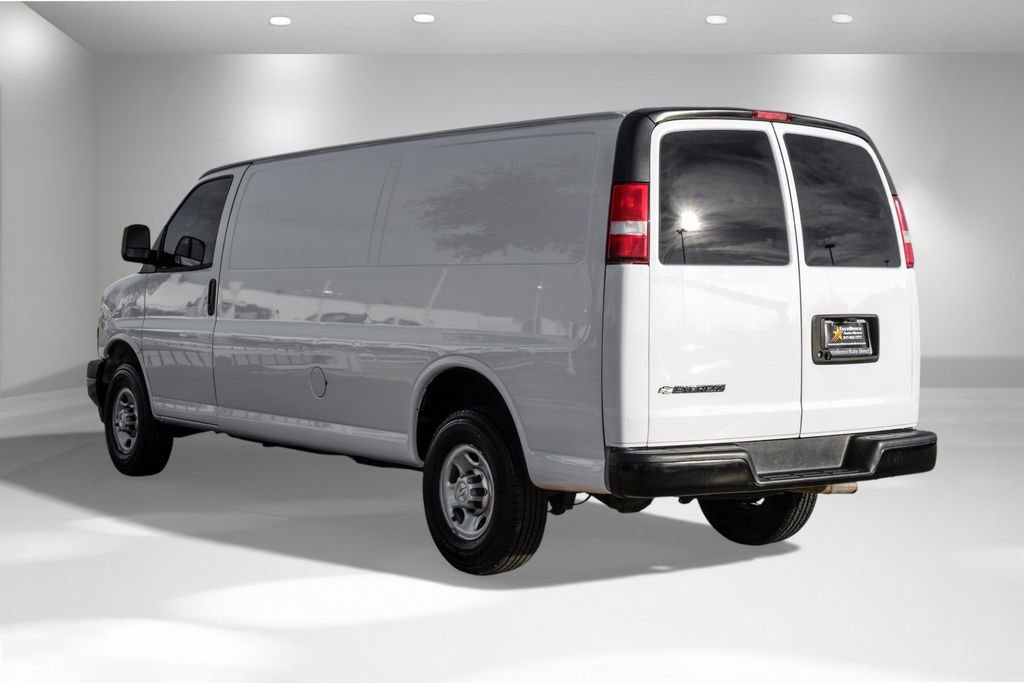 Used 2022 Chevrolet Express 2500 Extended w/ Driver Convenience Package image 8