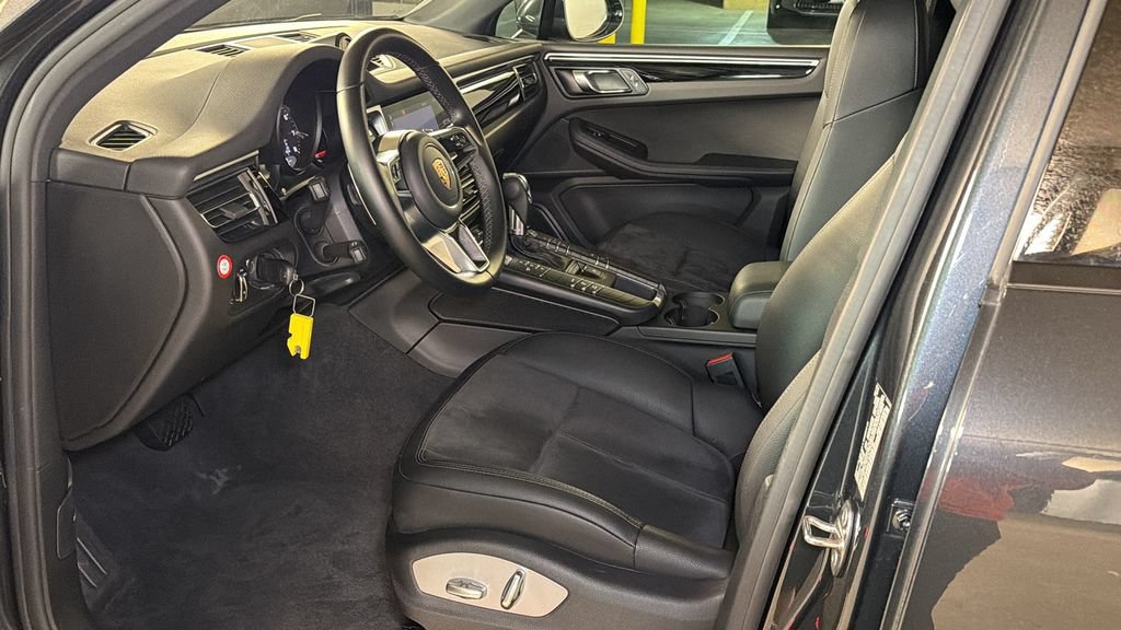 Used 2019 Porsche Macan AWD/4WD image 19