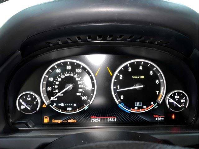 Used 2015 BMW X5 xDrive50i AWD/4WD image 33
