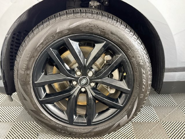Used 2026 Land Rover Range Rover Velar S AWD/4WD image 39