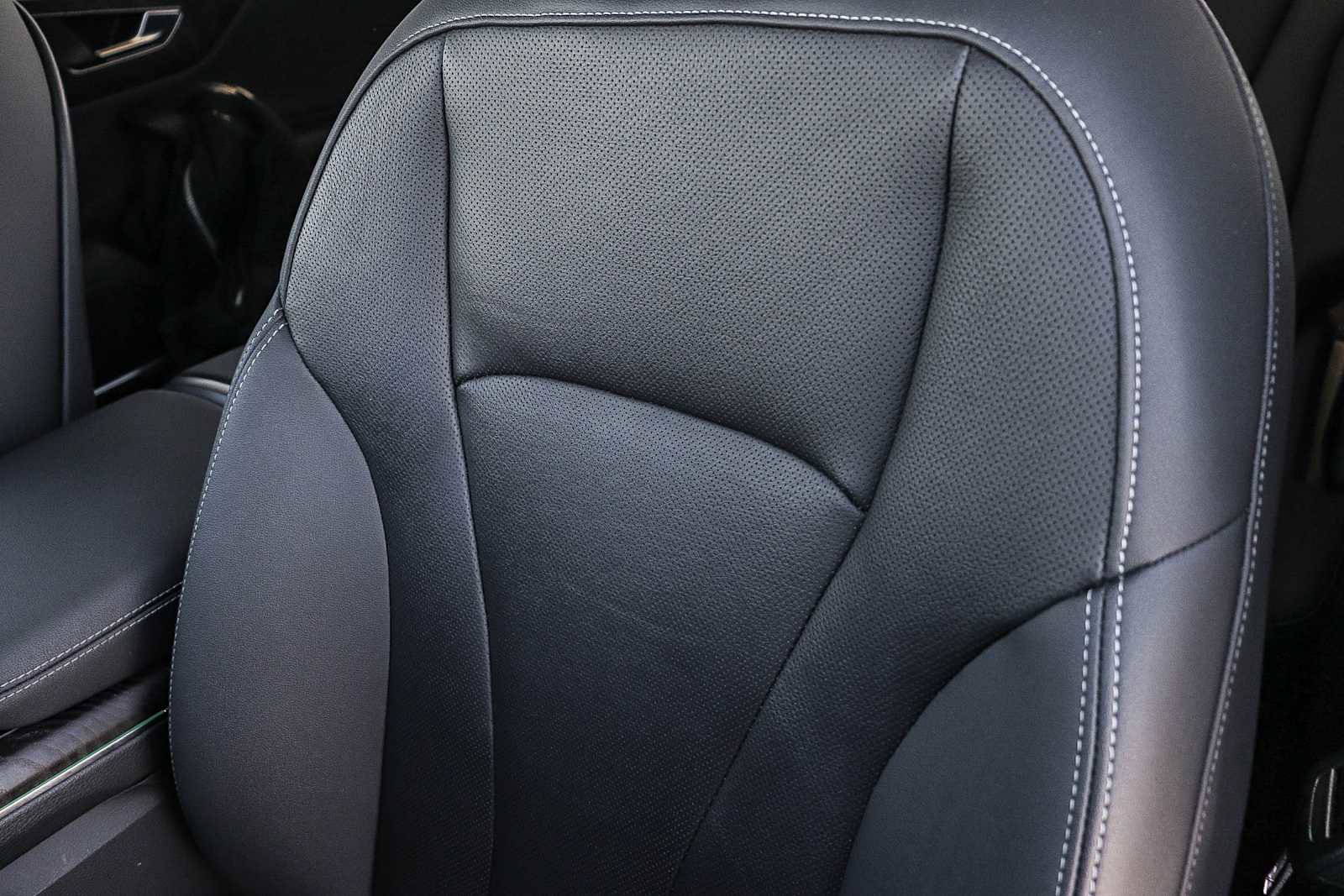 Used 2022 Audi Q8 Premium Plus image 37