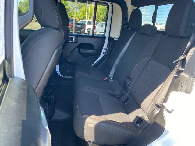 Used 2022 Jeep Gladiator Mojave w/ Trailer Tow Package AWD/4WD image 18