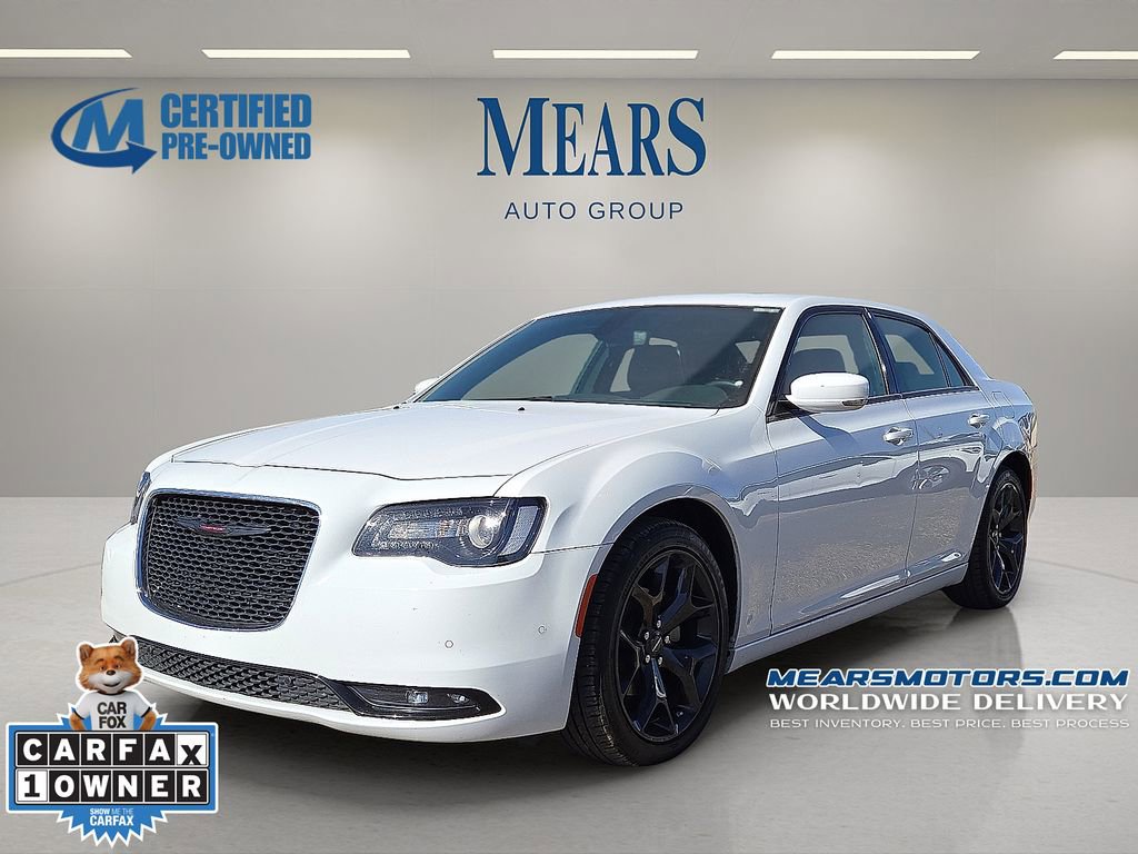 Used 2023 Chrysler 300 S image 1