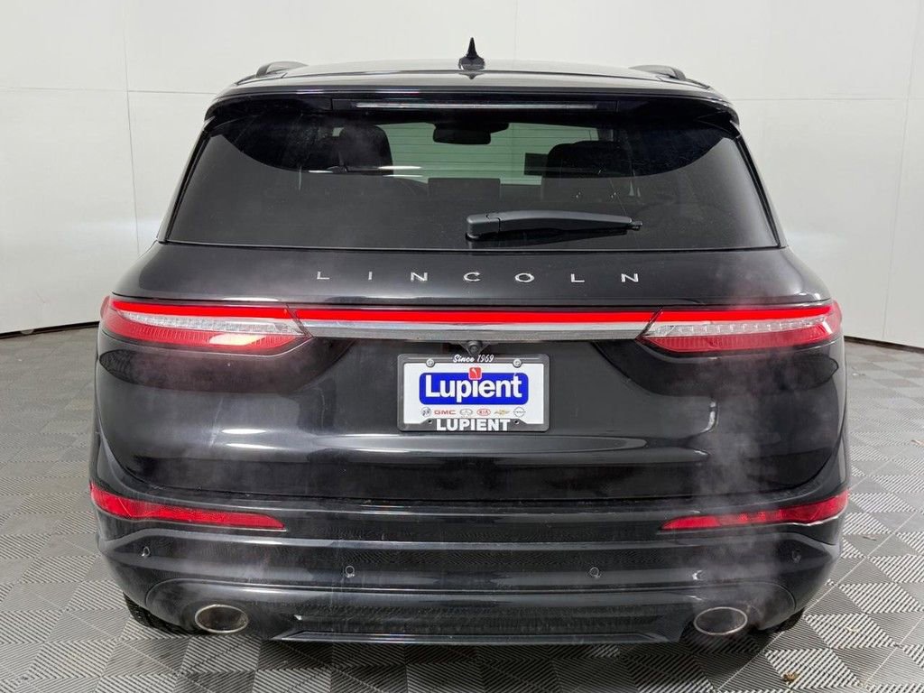 Used 2023 Lincoln Corsair Reserve w/ Jet Appearance Package image 4