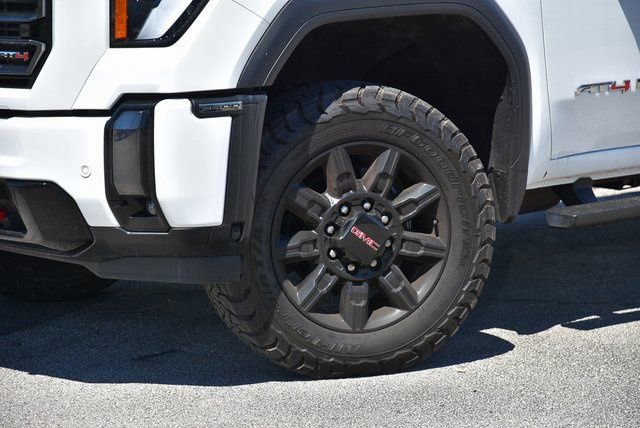 Certified 2024 GMC Sierra 2500 AT4 image 2