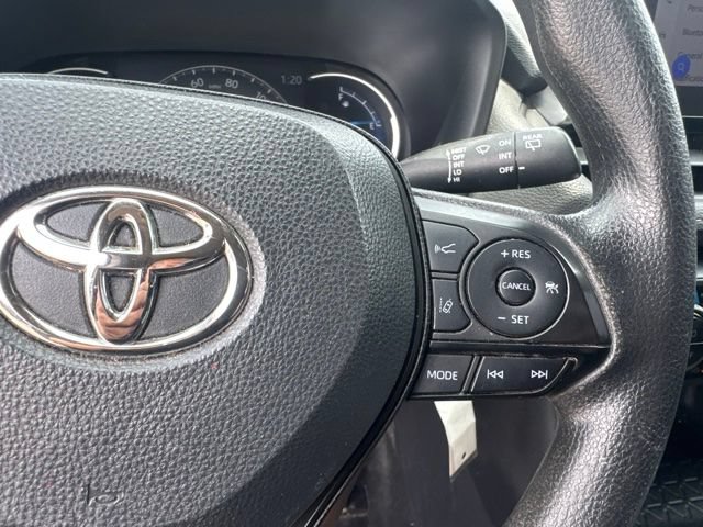 Used 2023 Toyota RAV4 LE AWD/4WD image 18