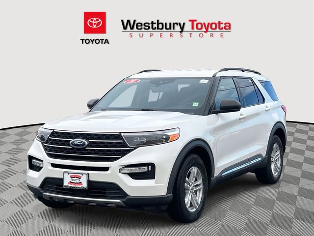 Used 2020 Ford Explorer XLT w/ Equipment Group 202A image 5