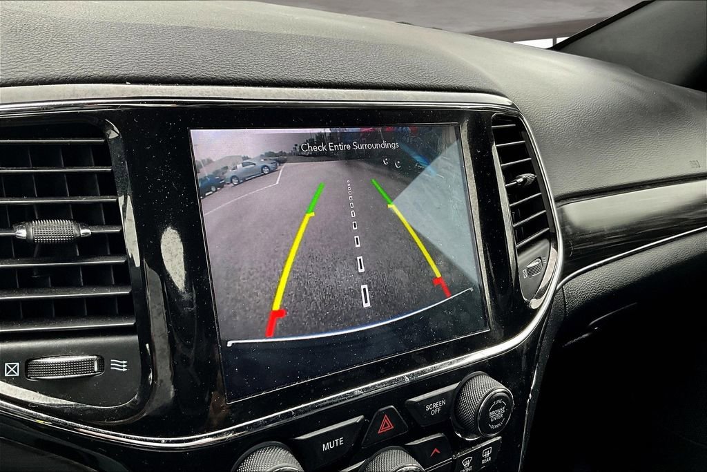 Used 2022 Jeep Grand Cherokee Limited image 21