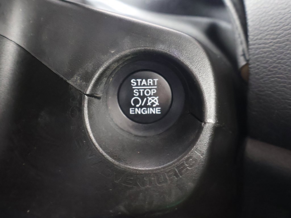 Used 2022 Jeep Renegade Limited image 35